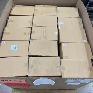 173 lb Large White Vase Pallet, New Name-Brand Home Decor Stock