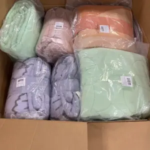 150 lb Pallet of New Name-Brand Comforters in Assorted Colors