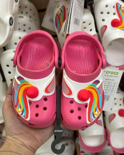 buy Crocs shoes liquidation pallets