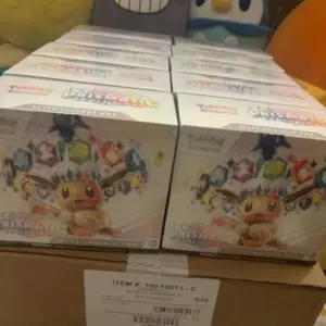 Pokémon Pallet for Sale – 300 Sealed Multi-Era TCG Products
