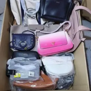 Branded Women's Handbags Pallet – 200 New Bags With Tags