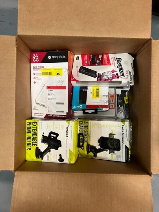 43 Power Banks, MagSafe Cases & Chargers – €1,475.66 MSRP Returns Box