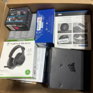 Seven Premium Monitors, Photo Gear & Headsets Pallet – 43 Items, €10,625.40